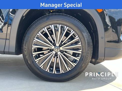 New 2025 Volkswagen Tiguan S image 12