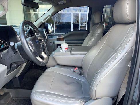 Used 2015 Ford F150 Lariat image 5