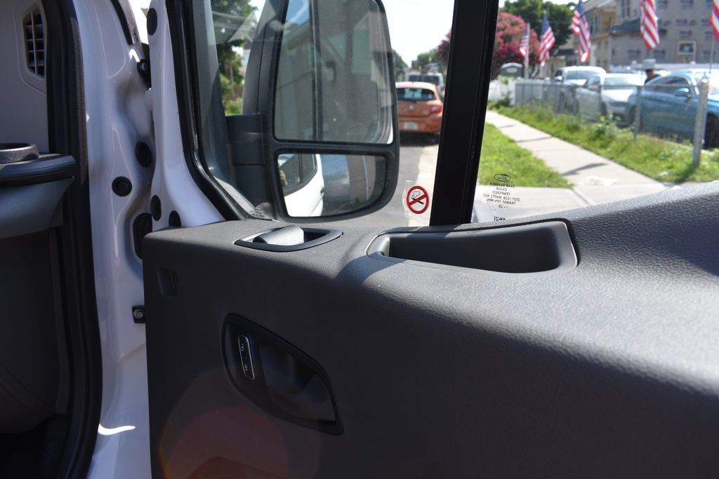 Used 2025 Ford Transit 250 Low Roof w/ Exterior Upgrade Package RWD image 21