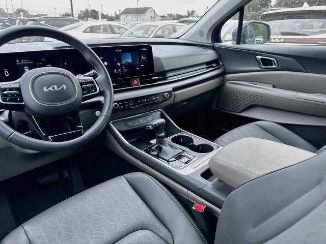 Certified 2026 Kia Carnival EX FWD image 23