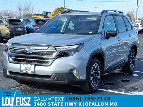 Certified 2025 Subaru Forester Premium image 2