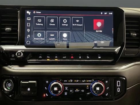 Used 2023 GMC Sierra 1500 SLT w/ SLT Premium Plus Package image 8