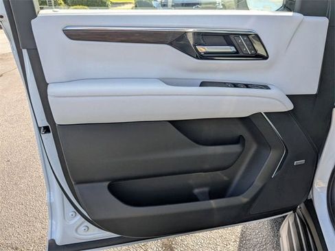 New 2026 Chevrolet Tahoe Premier w/ Sun And Tow Package image 11