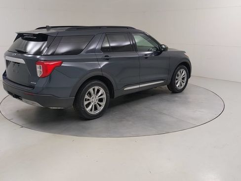 Certified 2023 Ford Explorer XLT w/ Equipment Group 202A AWD/4WD image 15
