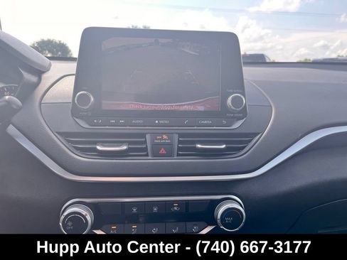 Used 2022 Nissan Altima 2.5 SV FWD image 13