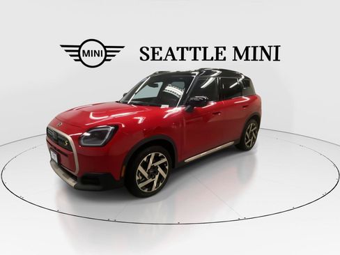 Used 2025 MINI Cooper Countryman SE w/ Comfort Package Max AWD/4WD image 5