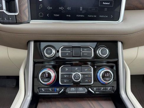 Used 2022 GMC Yukon Denali image 18