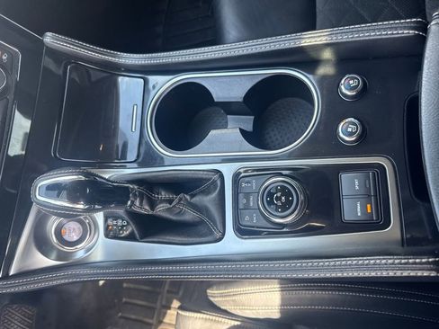 Used 2017 Nissan Maxima Platinum w/ Interior Lighting Package image 27