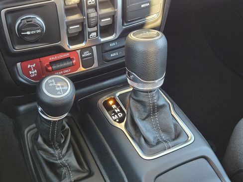 New 2026 Jeep Gladiator Willys image 14