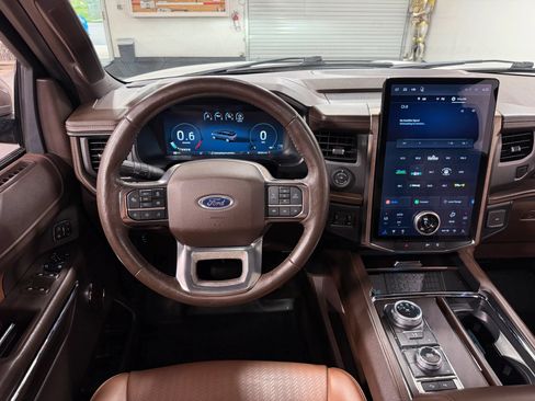 Used 2023 Ford Expedition King Ranch AWD/4WD image 24