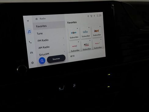 Used 2025 Toyota Camry SE image 17