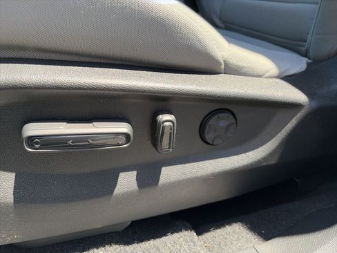 Certified 2021 Honda CR-V EX image 13