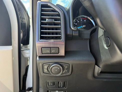 Used 2020 Ford F450 Limited w/ FX4 Off-Road Package AWD/4WD image 19