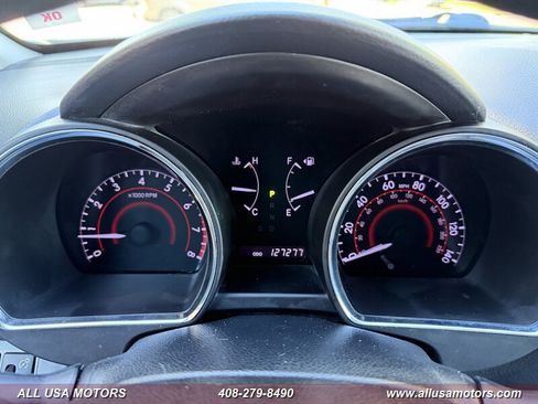 Used 2013 Toyota Highlander Plus AWD/4WD image 34