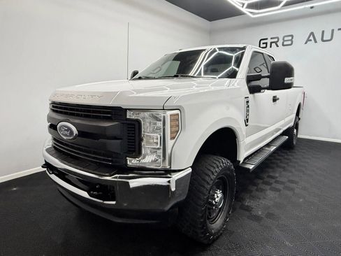 Used 2019 Ford F250 XL w/ XL Value Package AWD/4WD image 3
