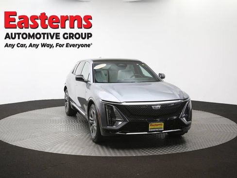 Used 2023 Cadillac Lyriq 2WD image 55