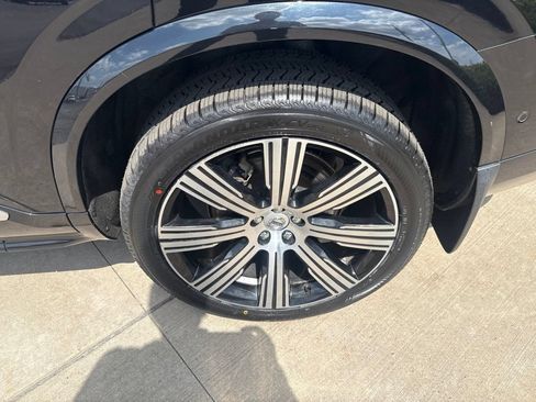 Certified 2024 Volvo XC90 T8 Ultimate w/ Protection Package Premier AWD/4WD image 12