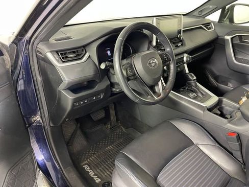 Used 2020 Toyota RAV4 XSE image 3