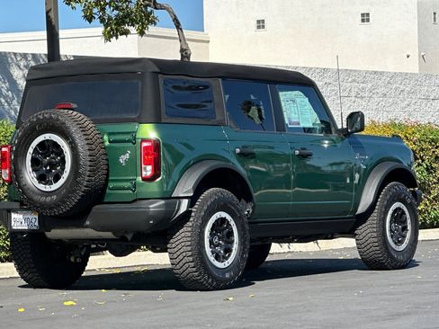 Used 2023 Ford Bronco Black Diamond w/ Sasquatch Package image 4