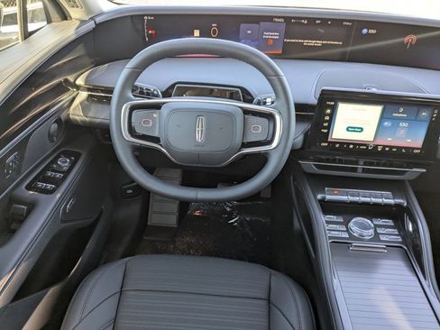 New 2026 Lincoln Nautilus Reserve AWD/4WD image 16