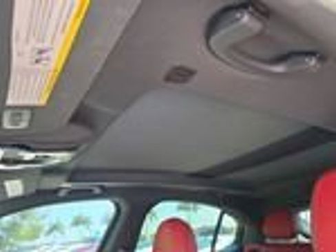 Used 2022 Alfa Romeo Stelvio Veloce image 18