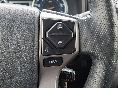 Used 2017 Toyota 4Runner SR5 image 17