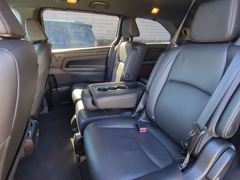 Used 2025 Honda Odyssey Sport-L image 27