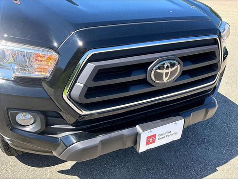 Used 2023 Toyota Tacoma SR5 AWD/4WD image 31
