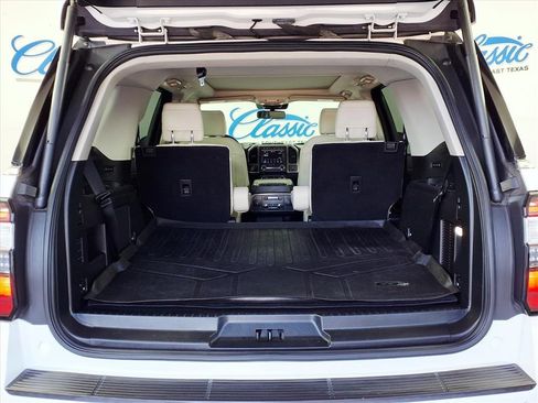 Used 2018 Ford Expedition Platinum image 23