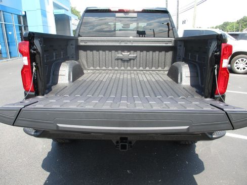 New 2026 Chevrolet Silverado 1500 ZR2 image 5