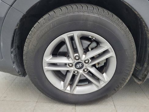Used 2018 Hyundai Santa Fe Sport w/ 2.4L Value Package 02 image 31