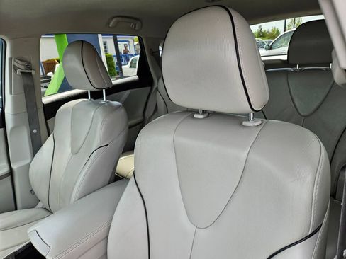 Used 2013 Toyota Venza XLE w/ Tow Prep Pkg AWD/4WD image 15