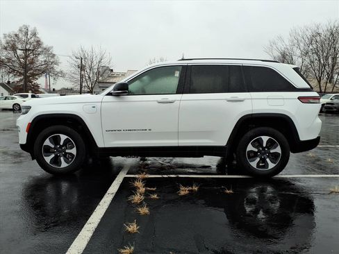 Used 2024 Jeep Grand Cherokee Limited 4xe image 6