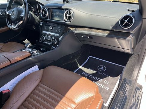 Used 2017 Mercedes-Benz SL 450 image 12