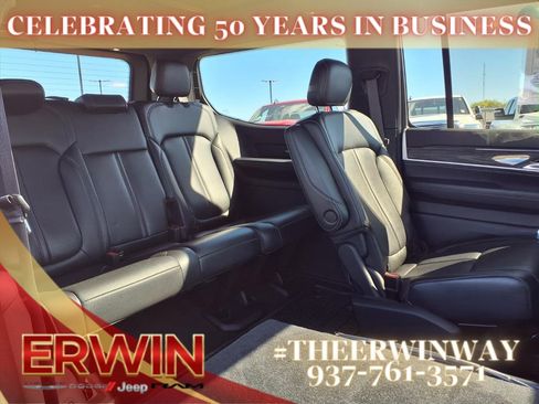 Used 2022 Jeep Wagoneer Series II w/ Premium Group I image 17