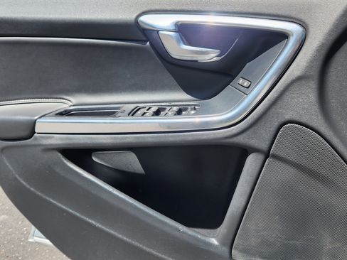 Used 2013 Volvo S60 T5 AWD/4WD image 12