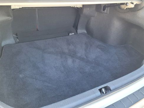 Used 2021 Toyota Camry XSE image 9