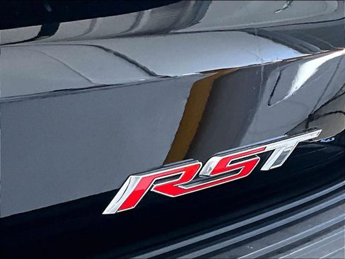 Used 2024 Chevrolet Suburban RST w/ Luxury Package image 30