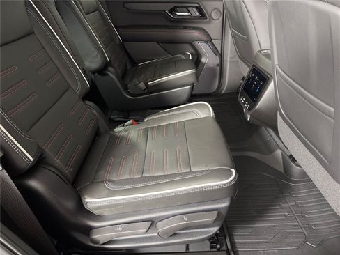 New 2026 GMC Yukon AT4 Ultimate w/ LPO, Floor Liner Package AWD/4WD image 15