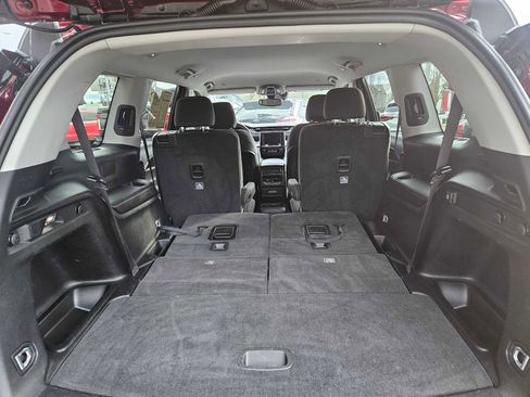 Used 2023 Jeep Grand Cherokee L Laredo image 18