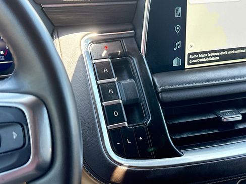 Used 2024 Chevrolet Tahoe LT RWD image 29