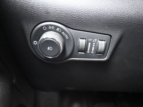 Used 2023 Jeep Compass Trailhawk w/ Trailhawk Elite Group AWD/4WD image 18