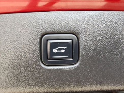 Used 2022 Chevrolet Blazer LT image 16