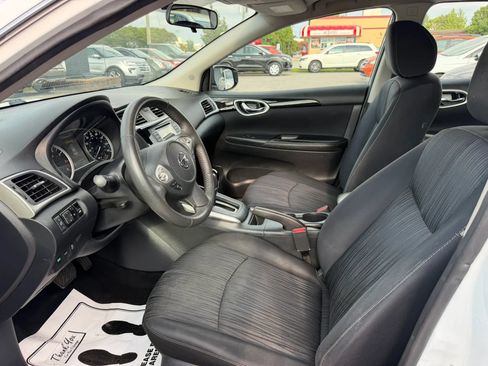 Used 2016 Nissan Sentra SV w/ Style Package FWD image 10