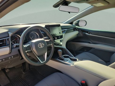Used 2023 Toyota Camry LE FWD image 8