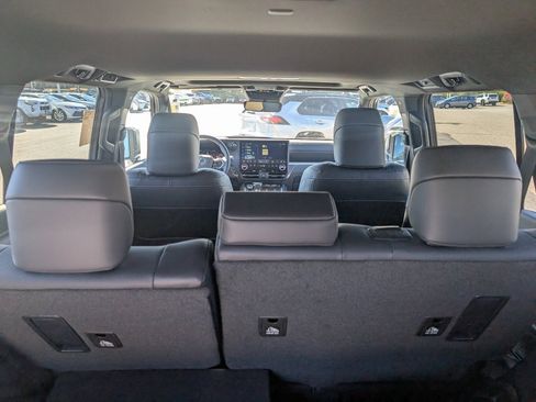 Used 2025 Lexus GX 550 w/ Accessory Package (Z1) image 15