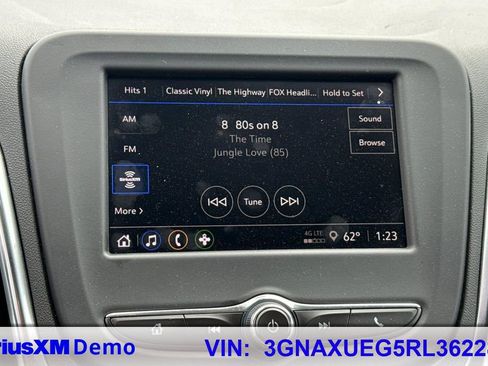 Used 2024 Chevrolet Equinox LT image 41