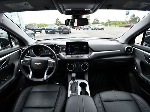 Used 2024 Chevrolet Blazer RS w/ Driver Confidence II Package FWD image 3