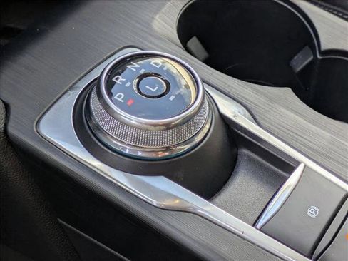 Used 2022 Ford Escape SEL w/ Technology Package image 11