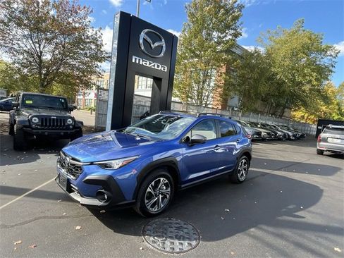 Used 2025 Subaru Crosstrek 2.0i Premium image 1